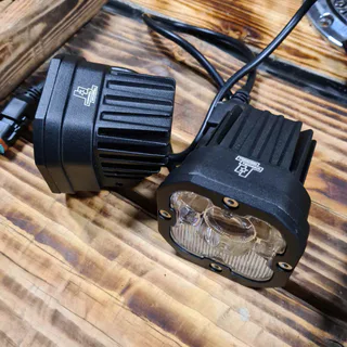 Лазерные фары Ground Zero Mini Quad 3 дюйма, фотография 7: миниатюра